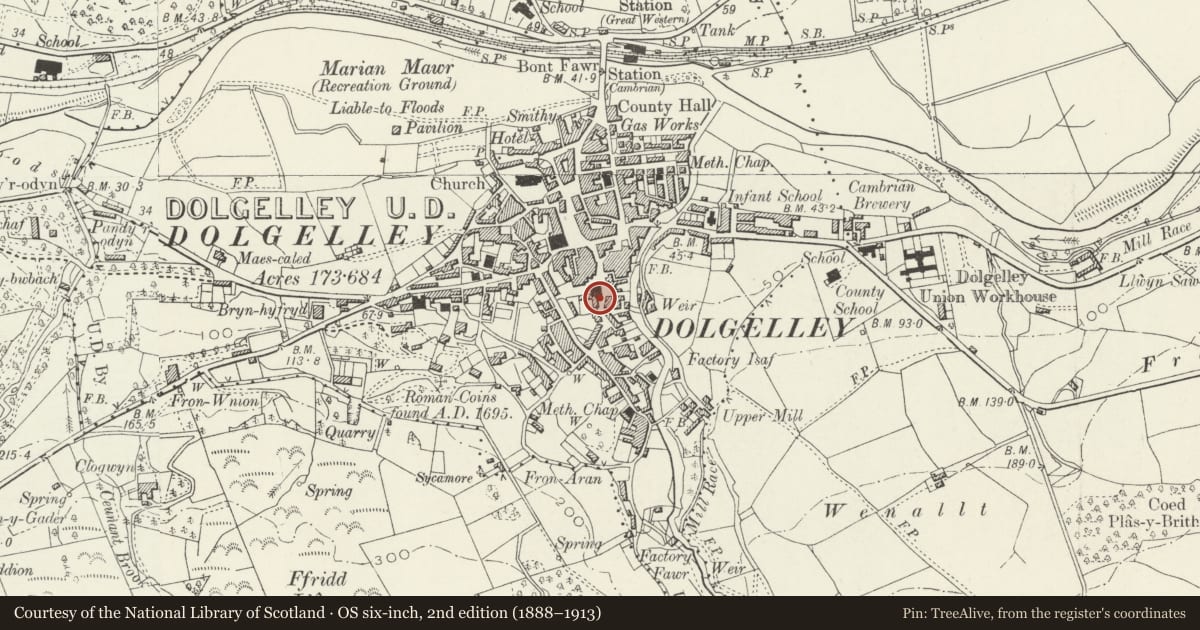 Ordnance Survey six-inch map, 2nd edition (1888–1913) covering the location of Cemlyn Cottage, Dolgellau, Gwynedd, with a pin at the register's coordinates