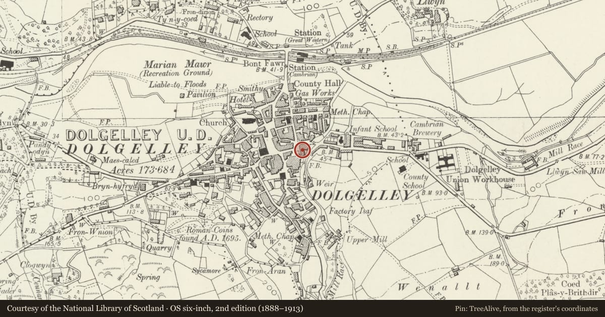 Ordnance Survey six-inch map, 2nd edition (1888–1913) covering the location of Bro Arran, Dolgellau, Gwynedd, with a pin at the register's coordinates