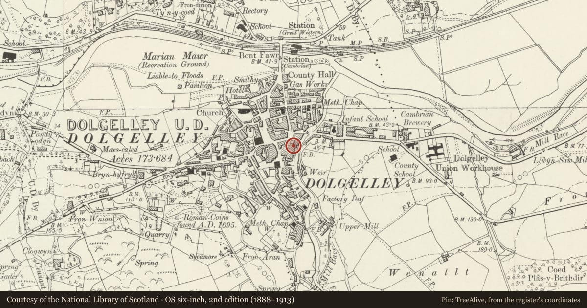 Ordnance Survey six-inch map, 2nd edition (1888–1913) covering the location of Clifton House Hotel, Dolgellau, Gwynedd, with a pin at the register's coordinates