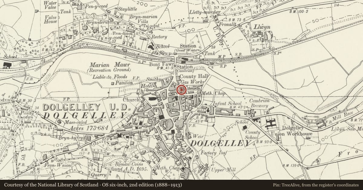 Ordnance Survey six-inch map, 2nd edition (1888–1913) covering the location of Governor House of the Old Gas Works, Dolgellau, Gwynedd, with a pin at the register's coordinates