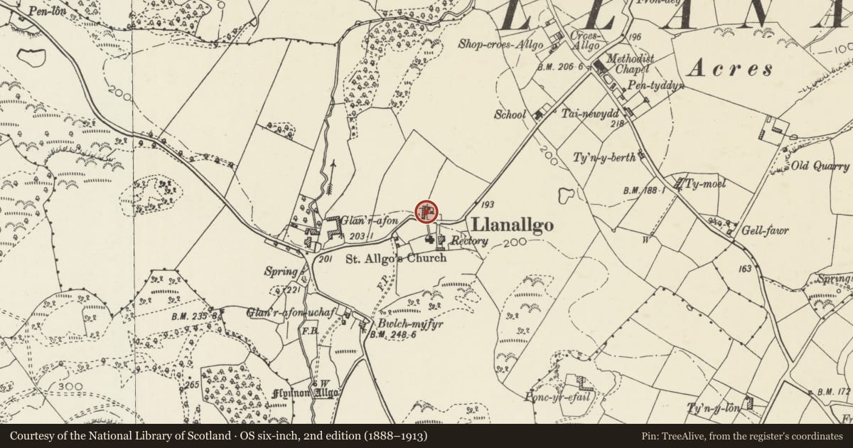 Ordnance Survey six-inch map, 2nd edition (1888–1913) covering the location of Tyn-y-llan including attached outbuilding range, Moelfre, Isle of Anglesey, with a pin at the register's coordinates