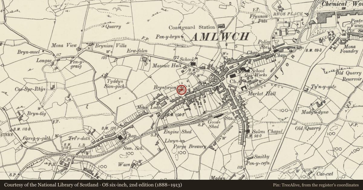 Ordnance Survey six-inch map, 2nd edition (1888–1913) covering the location of Bryntirion, Amlwch, Isle of Anglesey, with a pin at the register's coordinates