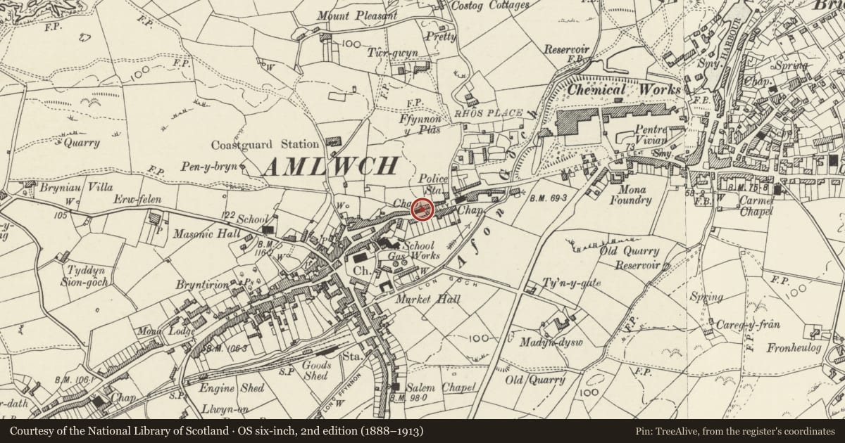 Ordnance Survey six-inch map, 2nd edition (1888–1913) covering the location of English Methodist Chapel with attached schoolroom, including railings to front, Amlwch, Isle of Anglesey, with a pin at the register's coordinates