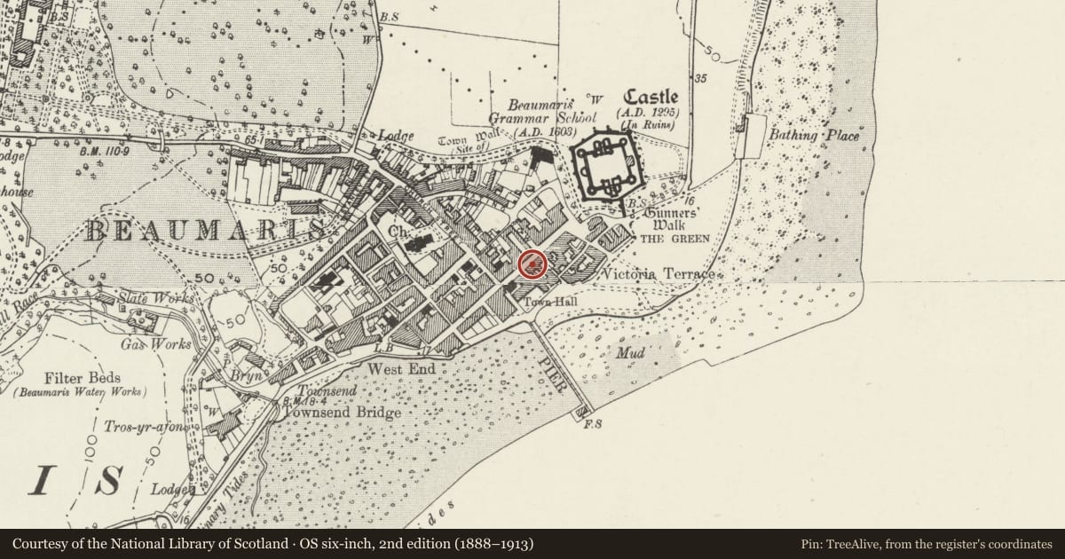 Ordnance Survey six-inch map, 2nd edition (1888–1913) covering the location of House and Lloyds TSB Bank, Beaumaris, Isle of Anglesey, with a pin at the register's coordinates