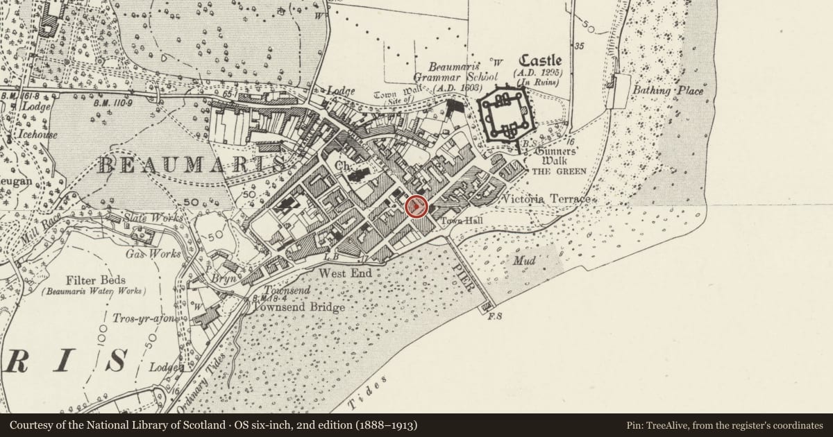 Ordnance Survey six-inch map, 2nd edition (1888–1913) covering the location of House and Canolfan Newyddian Beaumaris News Centre, Isle of Anglesey, with a pin at the register's coordinates