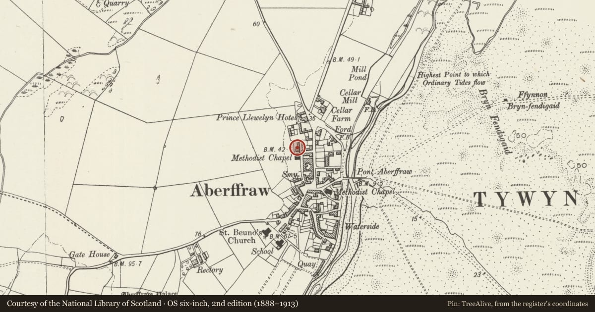 Ordnance Survey six-inch map, 2nd edition (1888–1913) covering the location of Aberffraw Calvinistic Methodist Schoolroom and Chapel House, Isle of Anglesey, with a pin at the register's coordinates