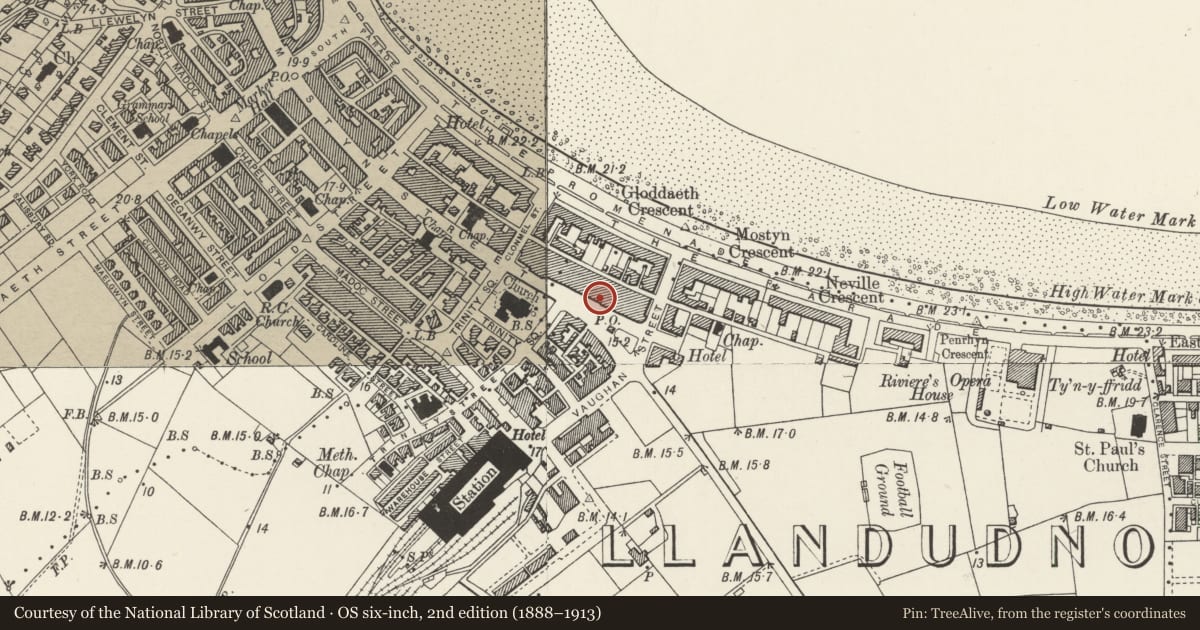 Ordnance Survey six-inch map, 2nd edition (1888–1913) covering the location of The King's Arms PH, Llandudno, Conwy, with a pin at the register's coordinates