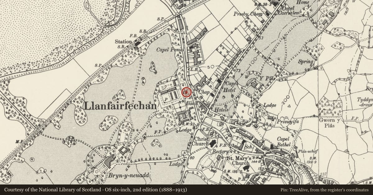 Ordnance Survey six-inch map, 2nd edition (1888–1913) covering the location of Bronrardd, Llanfairfechan, Conwy, with a pin at the register's coordinates