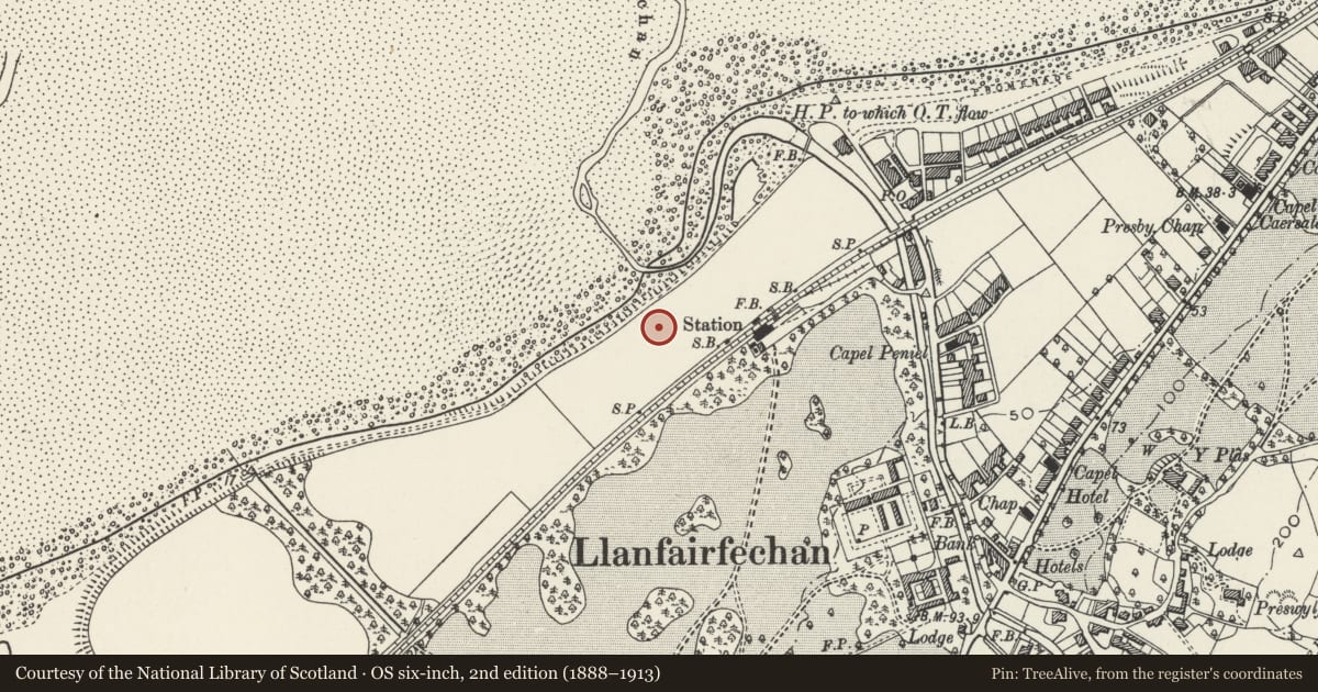 Ordnance Survey six-inch map, 2nd edition (1888–1913) covering the location of White Friars, Llanfairfechan, Conwy, with a pin at the register's coordinates