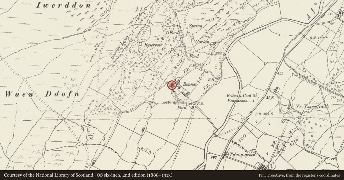 Ordnance Survey six-inch map, 2nd edition (1888–1913) covering the location of Benar Farmhouse, including Forecourt Wall and Stairs, Bro Machno, Conwy, with a pin at the register's coordinates