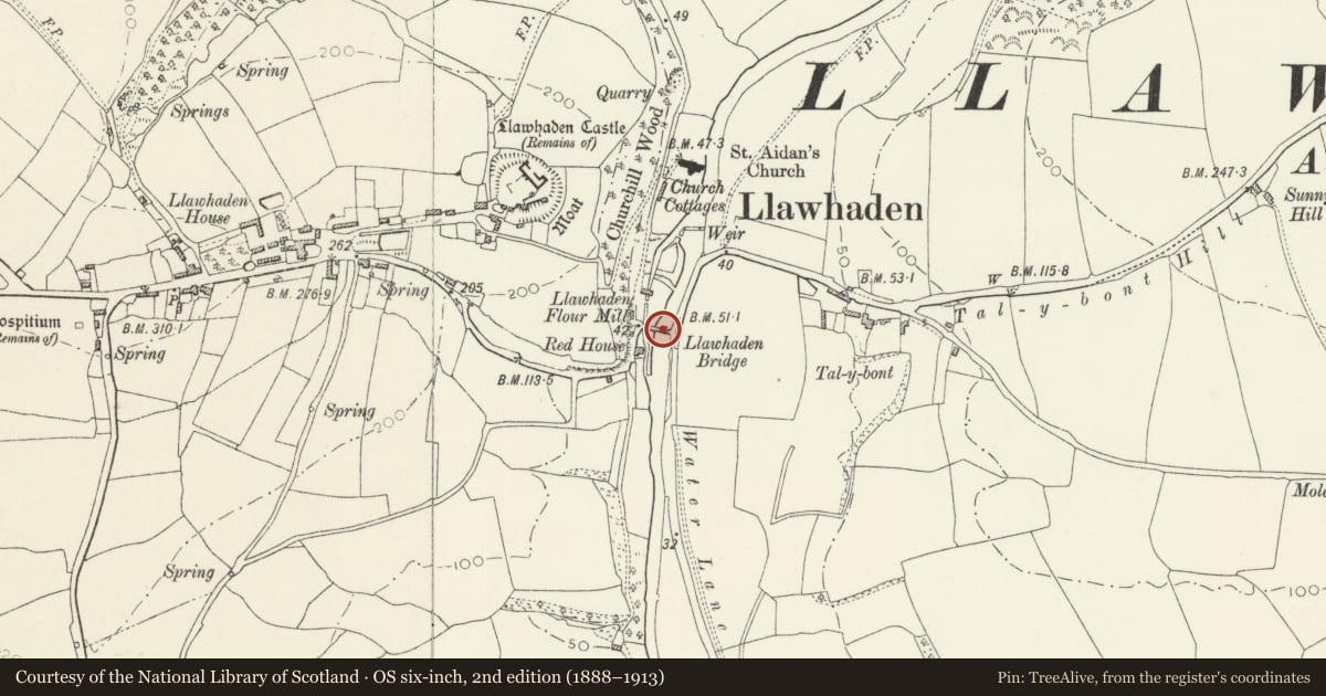 Ordnance Survey six-inch map, 2nd edition (1888–1913) covering the location of Llawhaden Bridge and River Bank Wall, Pembrokeshire, with a pin at the register's coordinates