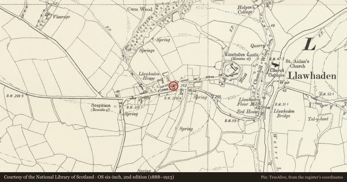 Ordnance Survey six-inch map, 2nd edition (1888–1913) covering the location of Llawhaden House, Pembrokeshire, with a pin at the register's coordinates