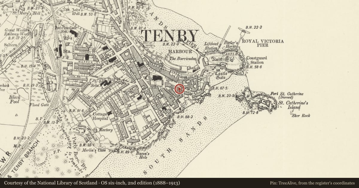 Ordnance Survey six-inch map, 2nd edition (1888–1913) covering the location of Romola House, Tenby, Pembrokeshire, with a pin at the register's coordinates