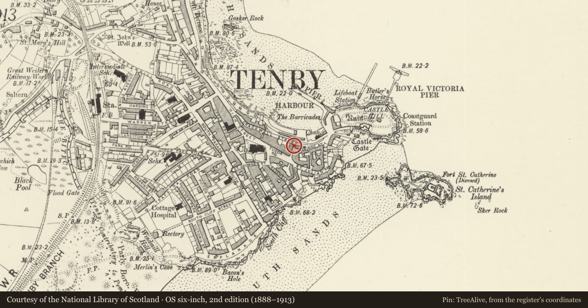 Ordnance Survey six-inch map, 2nd edition (1888–1913) covering the location of 1 Quay Hill, Tenby, Pembrokeshire, with a pin at the register's coordinates