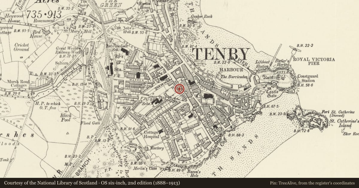 Ordnance Survey six-inch map, 2nd edition (1888–1913) covering the location of Glyndwr, Tenby, Pembrokeshire, with a pin at the register's coordinates
