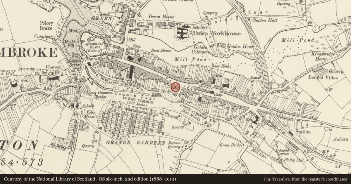 Ordnance Survey six-inch map, 2nd edition (1888–1913) covering the location of The Old Chapel, Pembroke, Pembrokeshire, with a pin at the register's coordinates