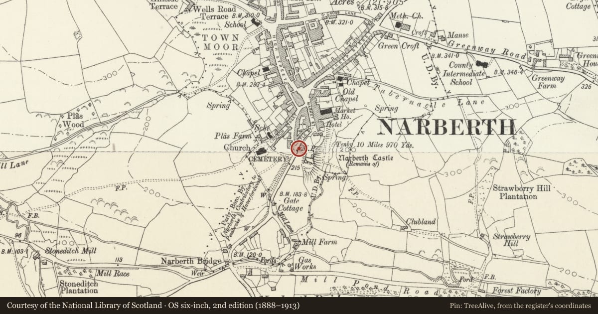 Ordnance Survey six-inch map, 2nd edition (1888–1913) covering the location of Milestone by entrance to New Cemetery, Narberth, Pembrokeshire, with a pin at the register's coordinates