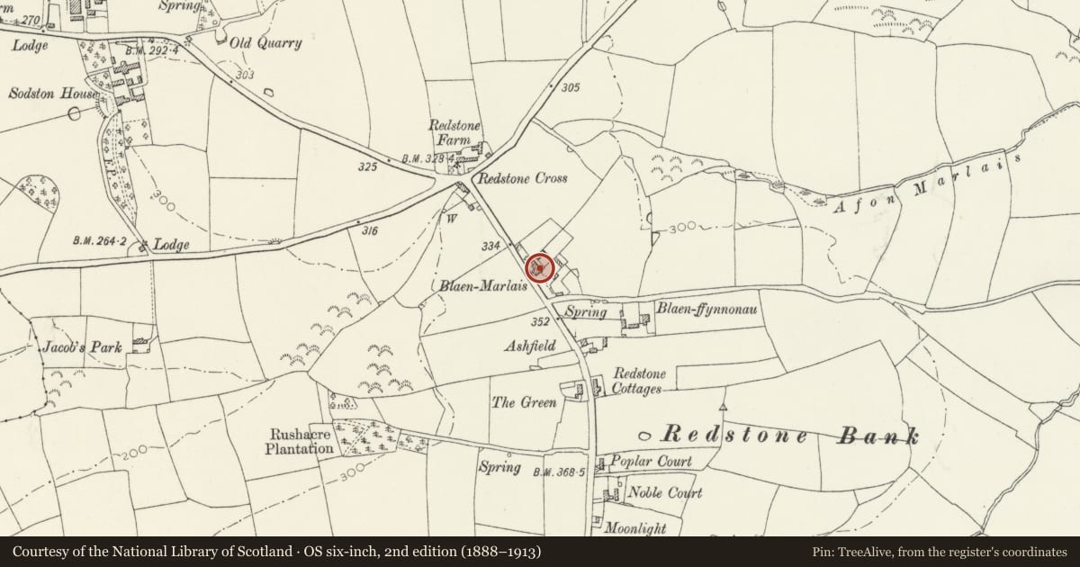 Ordnance Survey six-inch map, 2nd edition (1888–1913) covering the location of Blaen Marlais, Narberth, Pembrokeshire, with a pin at the register's coordinates