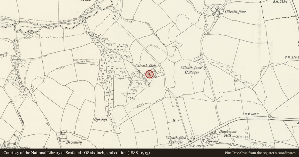 Ordnance Survey six-inch map, 2nd edition (1888–1913) covering the location of Cowhouse at Cilrath Fach, Narberth, Pembrokeshire, with a pin at the register's coordinates