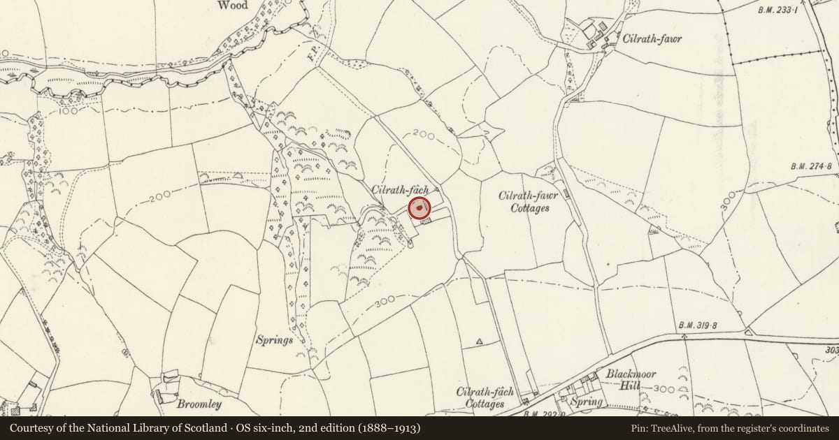 Ordnance Survey six-inch map, 2nd edition (1888–1913) covering the location of Lofted Cowhouse at Cilrath Fach, Narberth, Pembrokeshire, with a pin at the register's coordinates