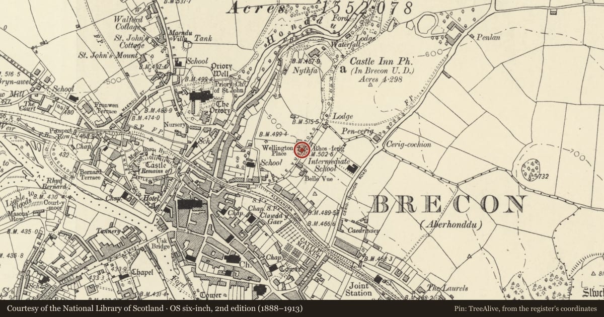 Ordnance Survey six-inch map, 2nd edition (1888–1913) covering the location of 1 Wellington Place, Brecon, Powys, with a pin at the register's coordinates