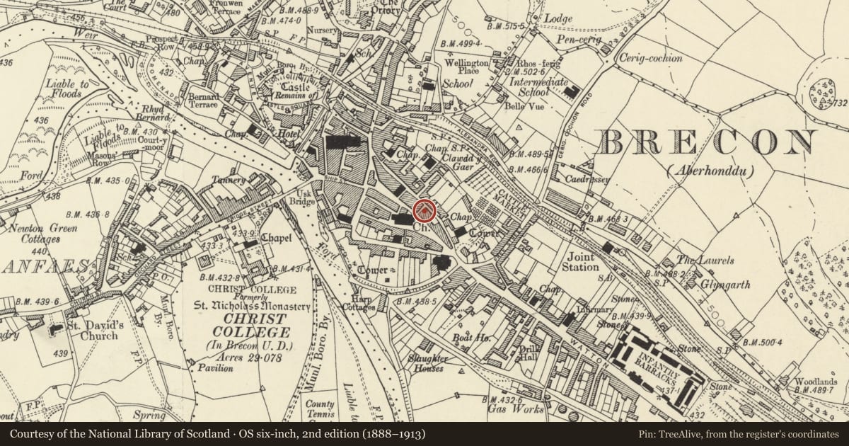 Ordnance Survey six-inch map, 2nd edition (1888–1913) covering the location of 8 The Bulwark, Brecon, Powys, with a pin at the register's coordinates