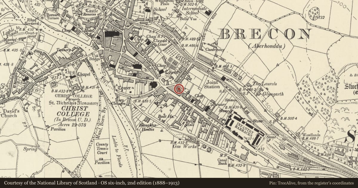 Ordnance Survey six-inch map, 2nd edition (1888–1913) covering the location of 9 Little Free Street, Brecon, Powys, with a pin at the register's coordinates