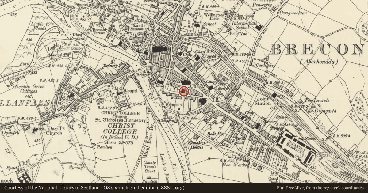 Ordnance Survey six-inch map, 2nd edition (1888–1913) covering the location of The Old Museum, Brecon, Powys, with a pin at the register's coordinates