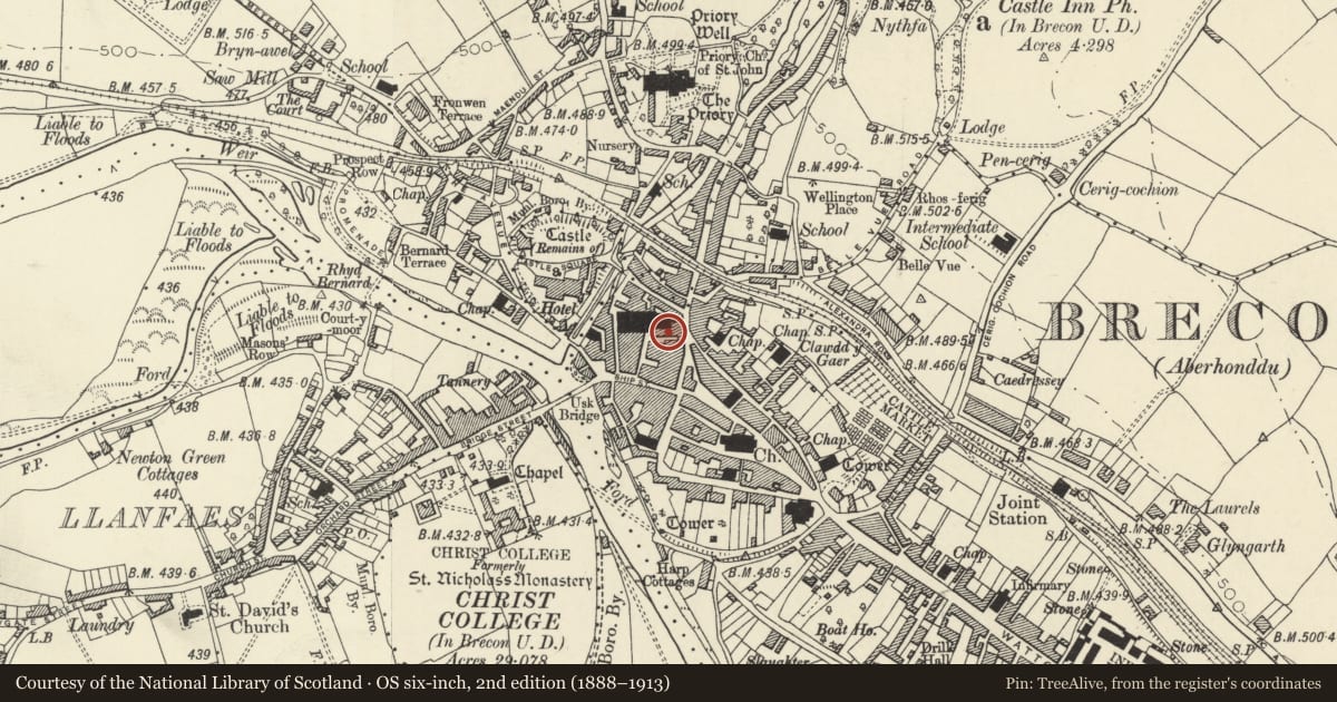 Ordnance Survey six-inch map, 2nd edition (1888–1913) covering the location of 28 High Street Superior, Brecon, Powys, with a pin at the register's coordinates