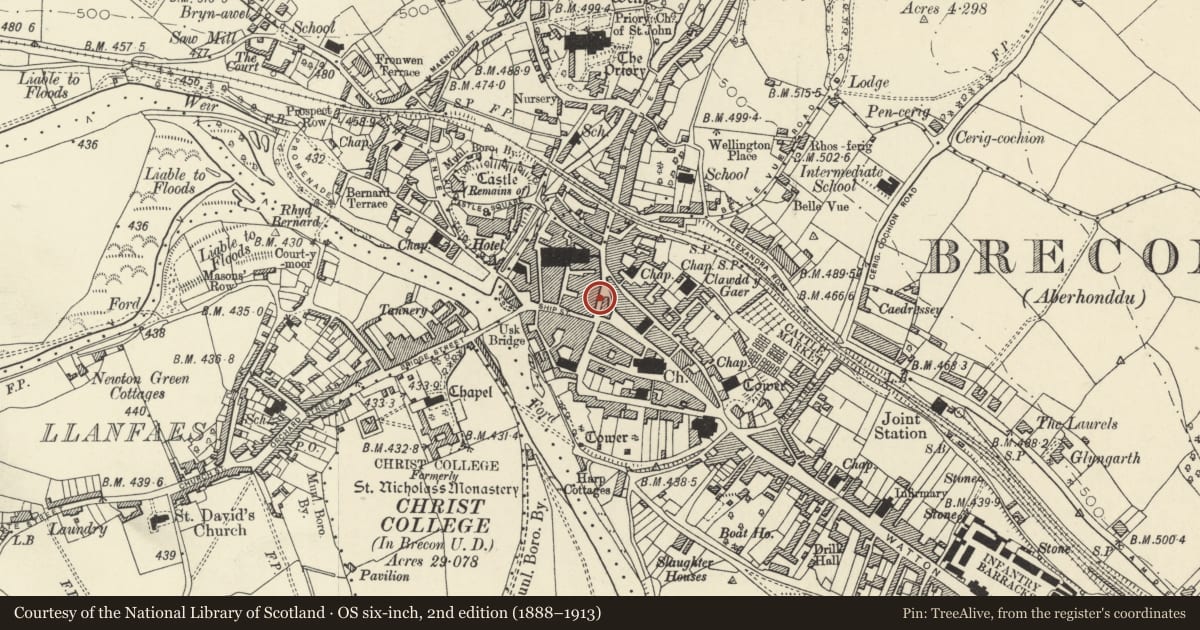 Ordnance Survey six-inch map, 2nd edition (1888–1913) covering the location of 32 High Street Superior, Brecon, Powys, with a pin at the register's coordinates