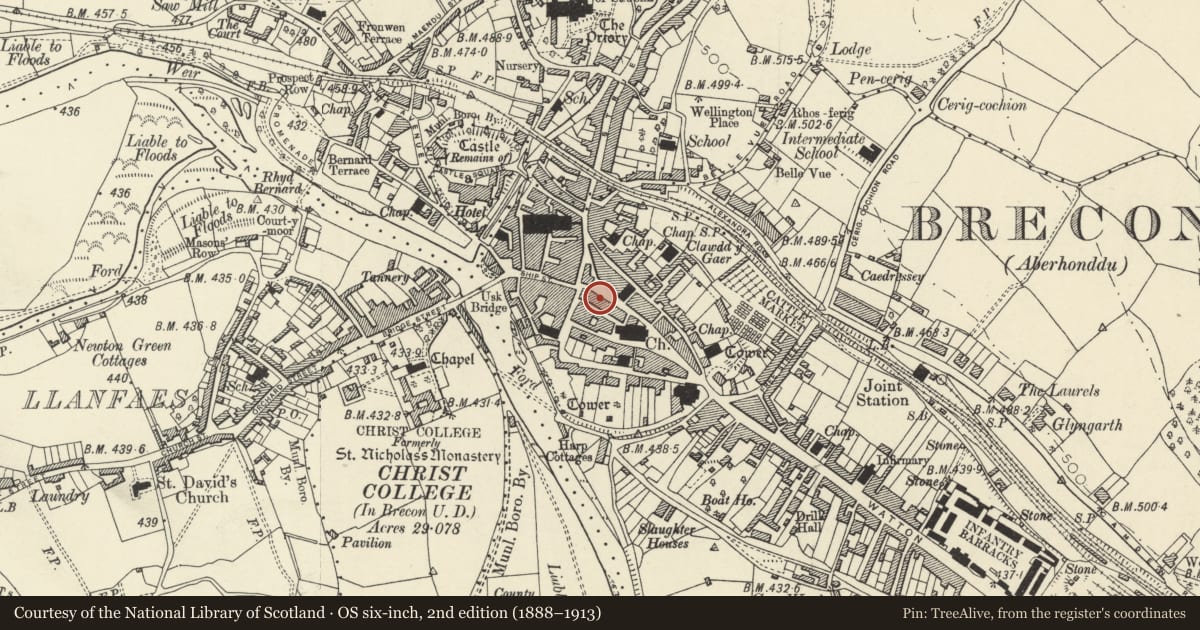Ordnance Survey six-inch map, 2nd edition (1888–1913) covering the location of 46 High Street Inferior, Brecon, Powys, with a pin at the register's coordinates