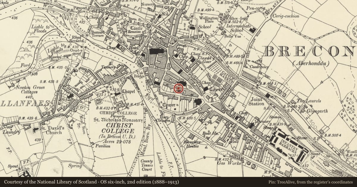 Ordnance Survey six-inch map, 2nd edition (1888–1913) covering the location of 4 St Mary Street, Brecon, Powys, with a pin at the register's coordinates