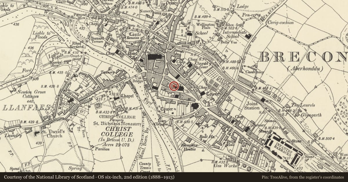 Ordnance Survey six-inch map, 2nd edition (1888–1913) covering the location of Building to NW of St Mary's Church Tower, Brecon, Powys, with a pin at the register's coordinates