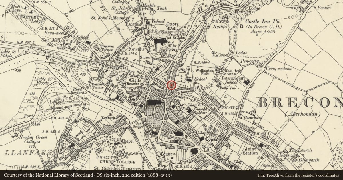 Ordnance Survey six-inch map, 2nd edition (1888–1913) covering the location of 7 The Struet, Brecon, Powys, with a pin at the register's coordinates