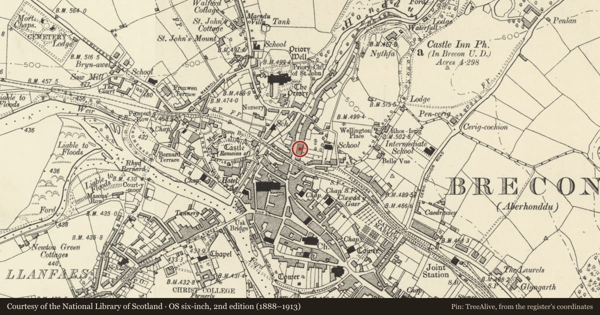 Ordnance Survey six-inch map, 2nd edition (1888–1913) covering the location of Rutland House, including Forecourt Wall, Piers & Iron Railings, Brecon, Powys, with a pin at the register's coordinates