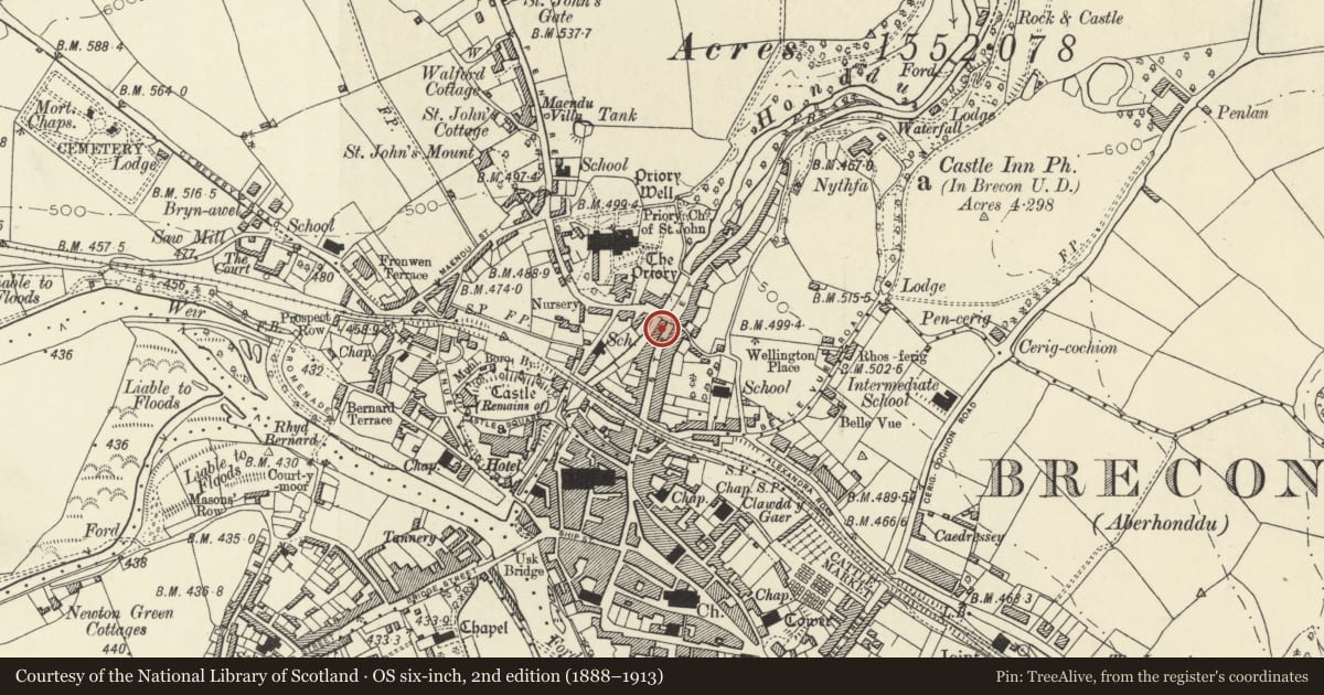 Ordnance Survey six-inch map, 2nd edition (1888–1913) covering the location of Bull's Head Hotel, Brecon, Powys, with a pin at the register's coordinates