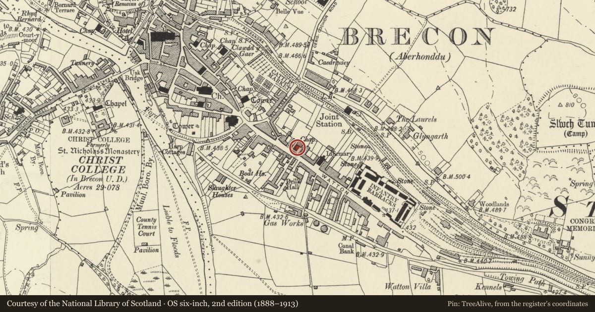 Ordnance Survey six-inch map, 2nd edition (1888–1913) covering the location of Brecon Presbyterian Church, including Hall to rear, Powys, with a pin at the register's coordinates