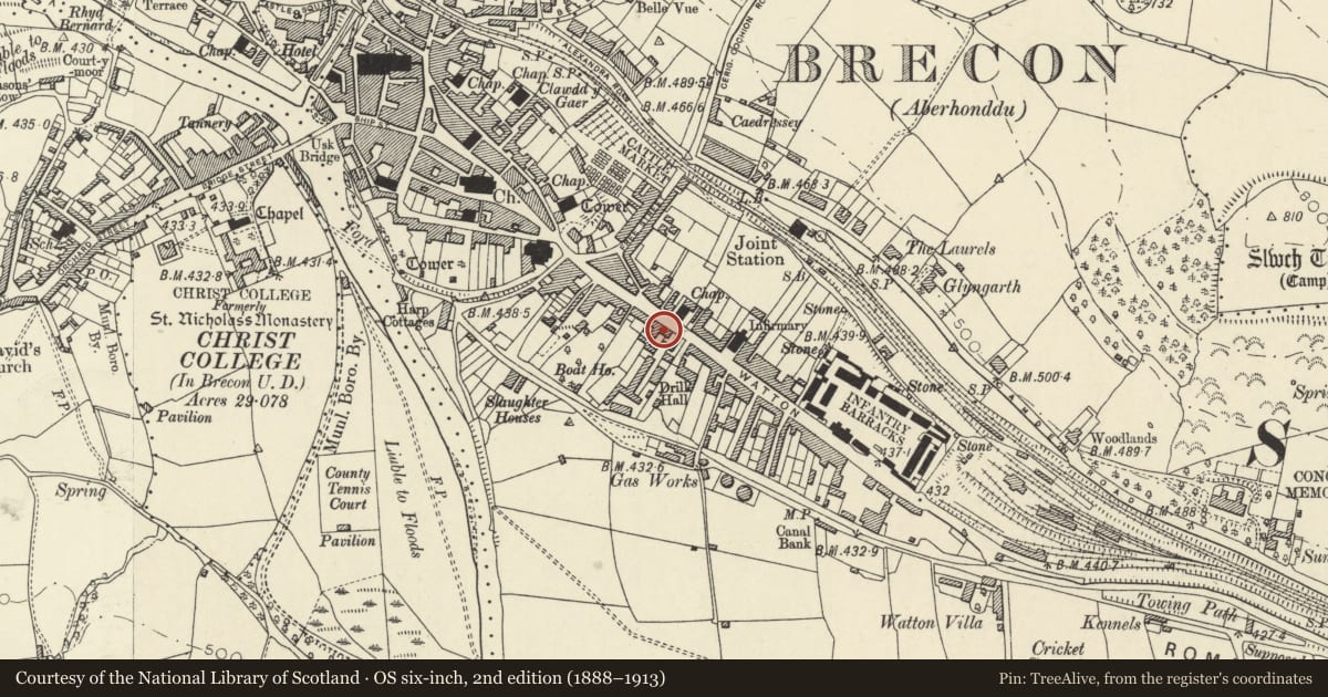 Ordnance Survey six-inch map, 2nd edition (1888–1913) covering the location of Gremlin Hotel, Brecon, Powys, with a pin at the register's coordinates