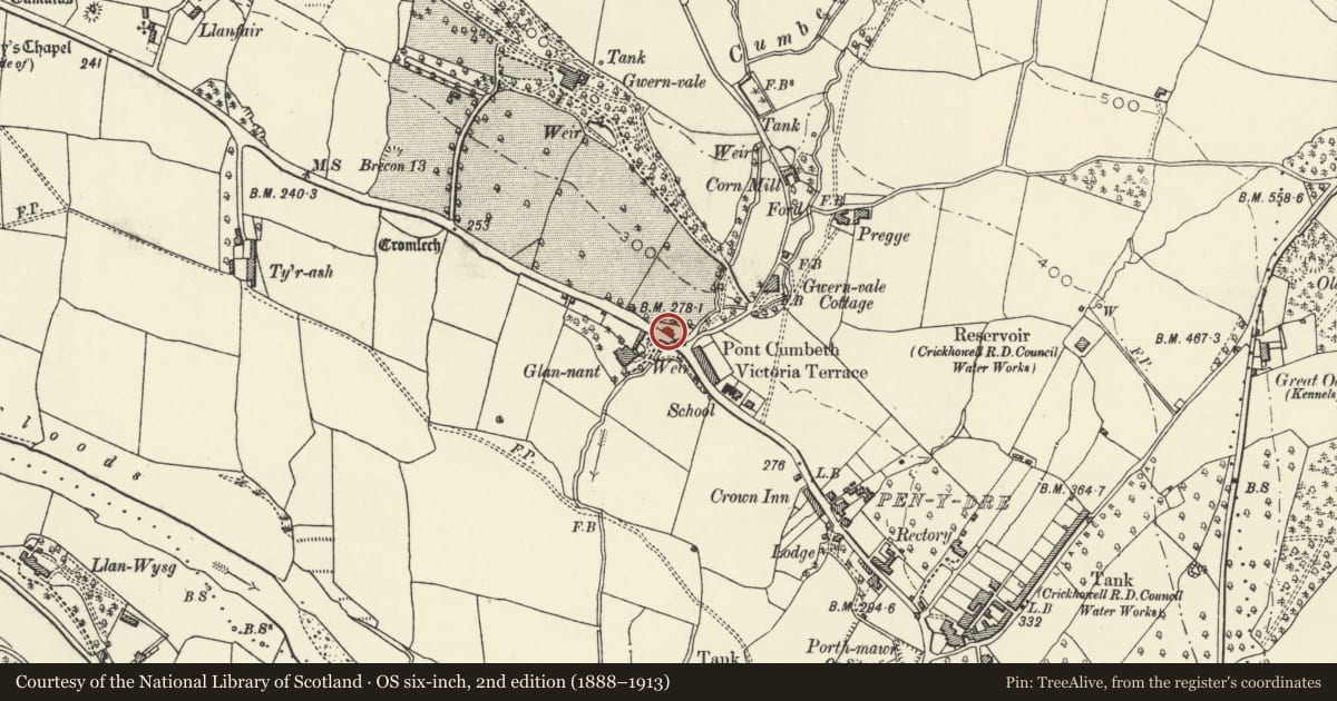 Ordnance Survey six-inch map, 2nd edition (1888–1913) covering the location of The White Hart Inn PH, Crickhowell, Powys, with a pin at the register's coordinates