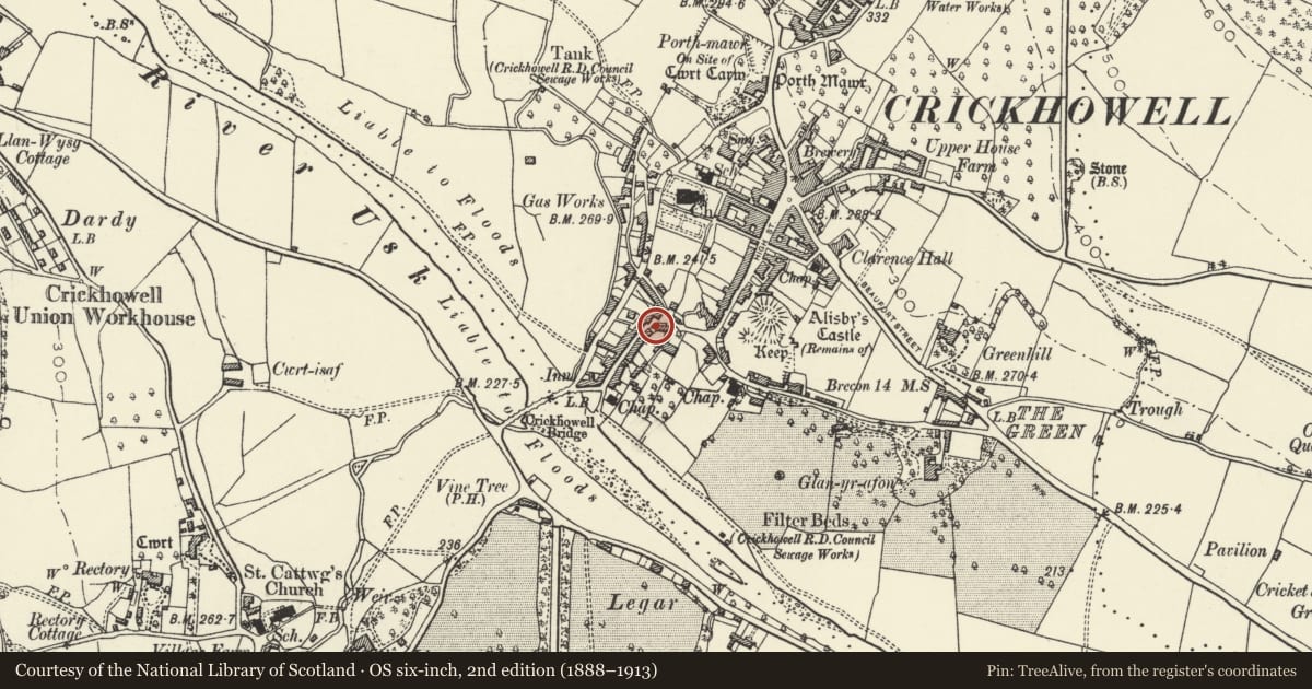 Ordnance Survey six-inch map, 2nd edition (1888–1913) covering the location of 3 Bridge Street, Crickhowell, Powys, with a pin at the register's coordinates