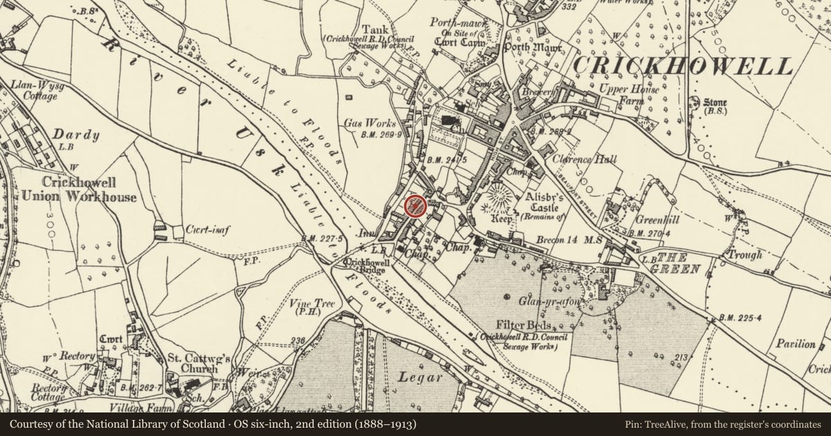 Ordnance Survey six-inch map, 2nd edition (1888–1913) covering the location of 31 Bridge Street, Crickhowell, Powys, with a pin at the register's coordinates