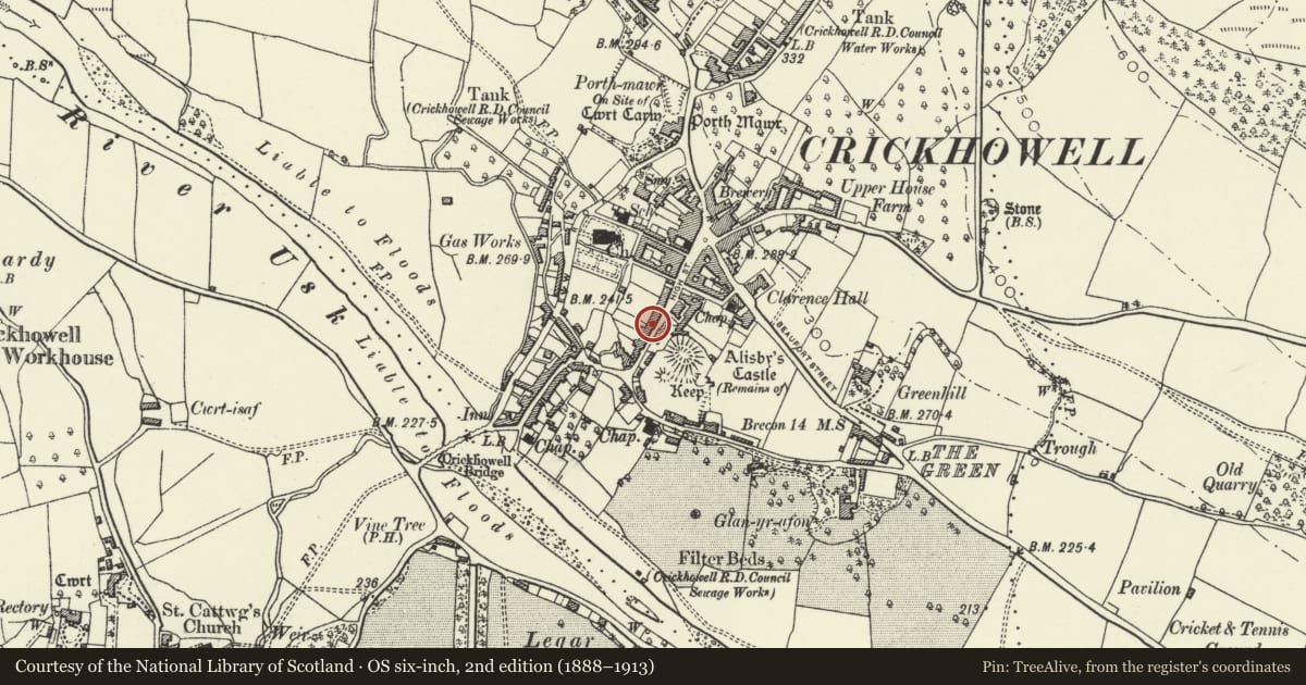 Ordnance Survey six-inch map, 2nd edition (1888–1913) covering the location of 30 High Street, Crickhowell, Powys, with a pin at the register's coordinates