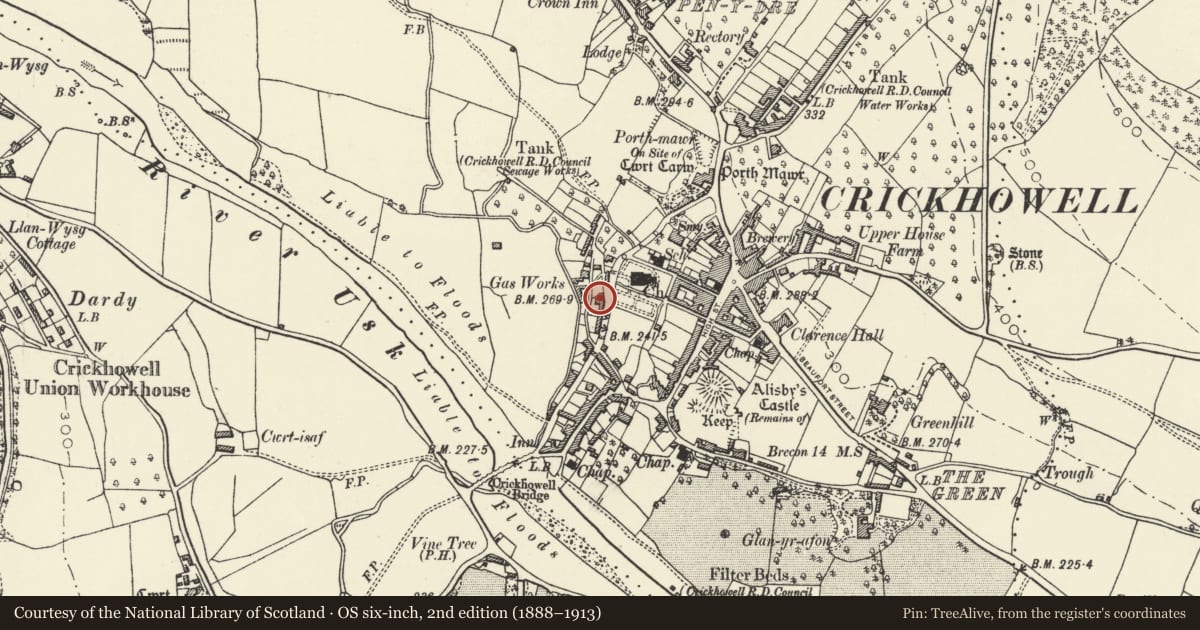 Ordnance Survey six-inch map, 2nd edition (1888–1913) covering the location of Six Bells PH, Crickhowell, Powys, with a pin at the register's coordinates