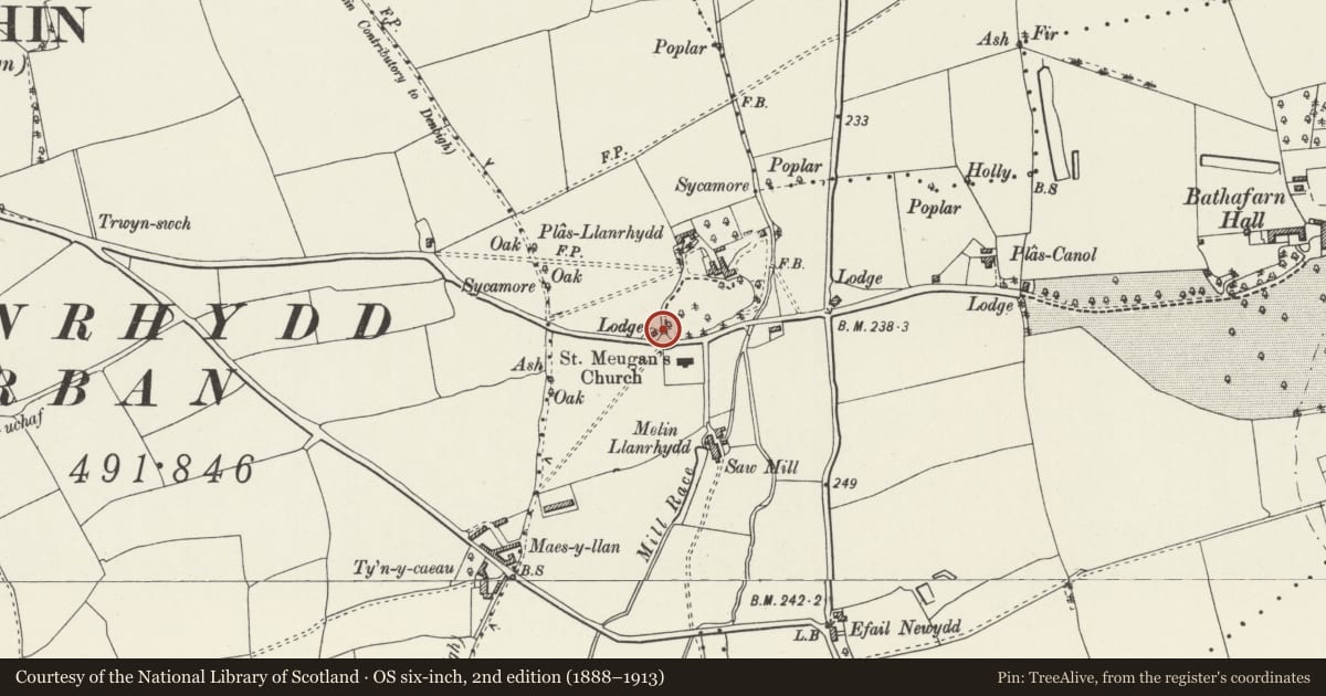 Ordnance Survey six-inch map, 2nd edition (1888–1913) covering the location of Gates and Gatepiers to Llanrhydd Hall, Llanbedr Dyffryn Clwyd, Denbighshire, with a pin at the register's coordinates