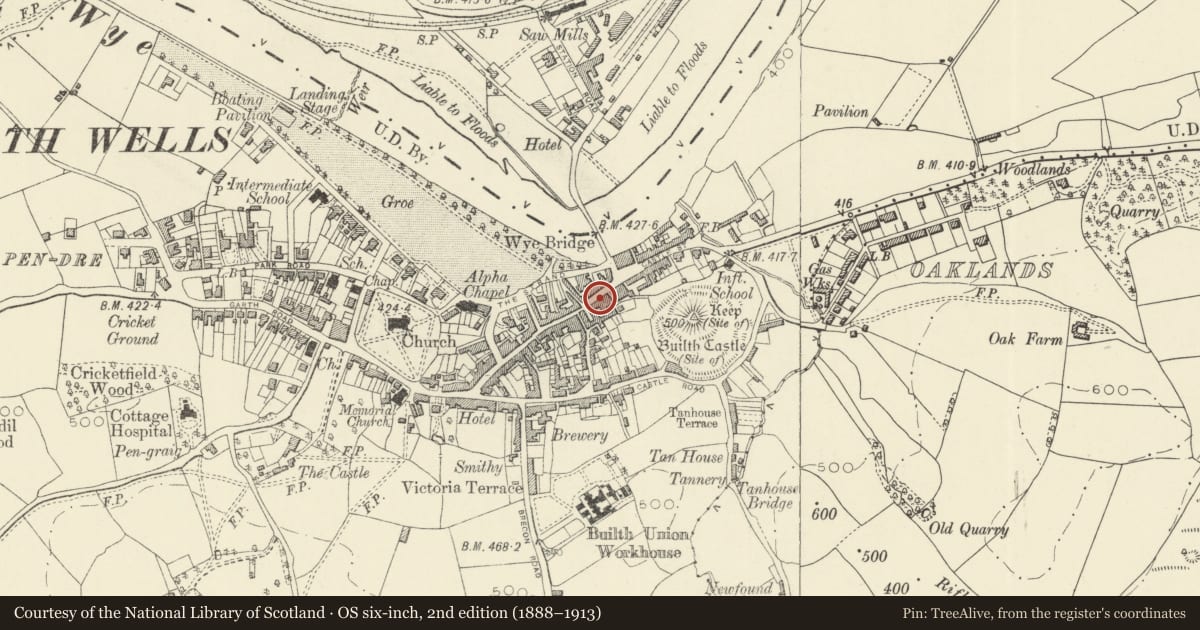 Ordnance Survey six-inch map, 2nd edition (1888–1913) covering the location of 8 Broad Street, Builth, Powys, with a pin at the register's coordinates