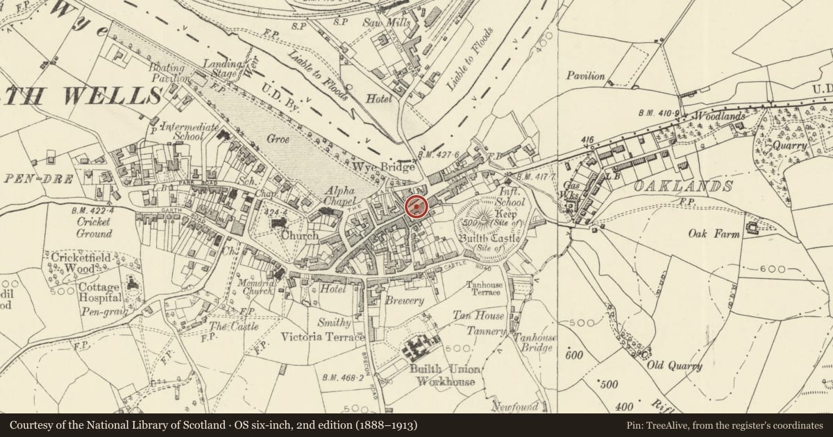 Ordnance Survey six-inch map, 2nd edition (1888–1913) covering the location of 10 Broad Street, Builth, Powys, with a pin at the register's coordinates