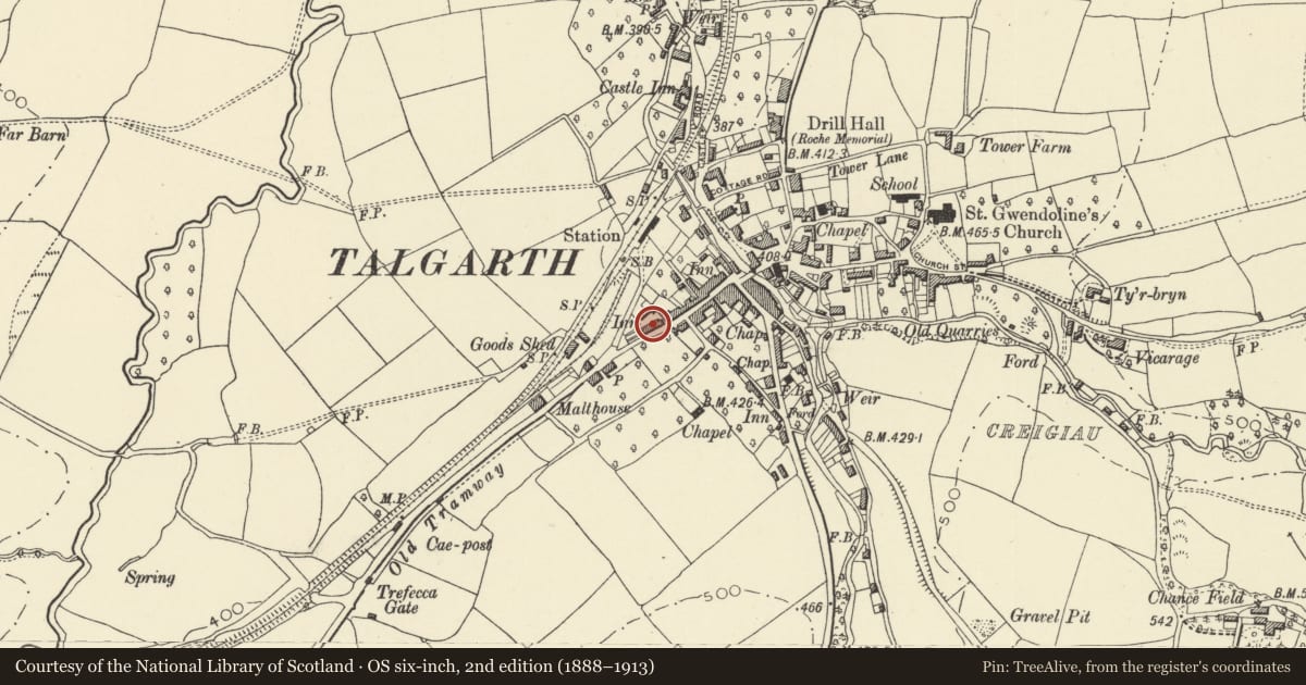 Ordnance Survey six-inch map, 2nd edition (1888–1913) covering the location of Old Radnor Arms, Talgarth, Powys, with a pin at the register's coordinates