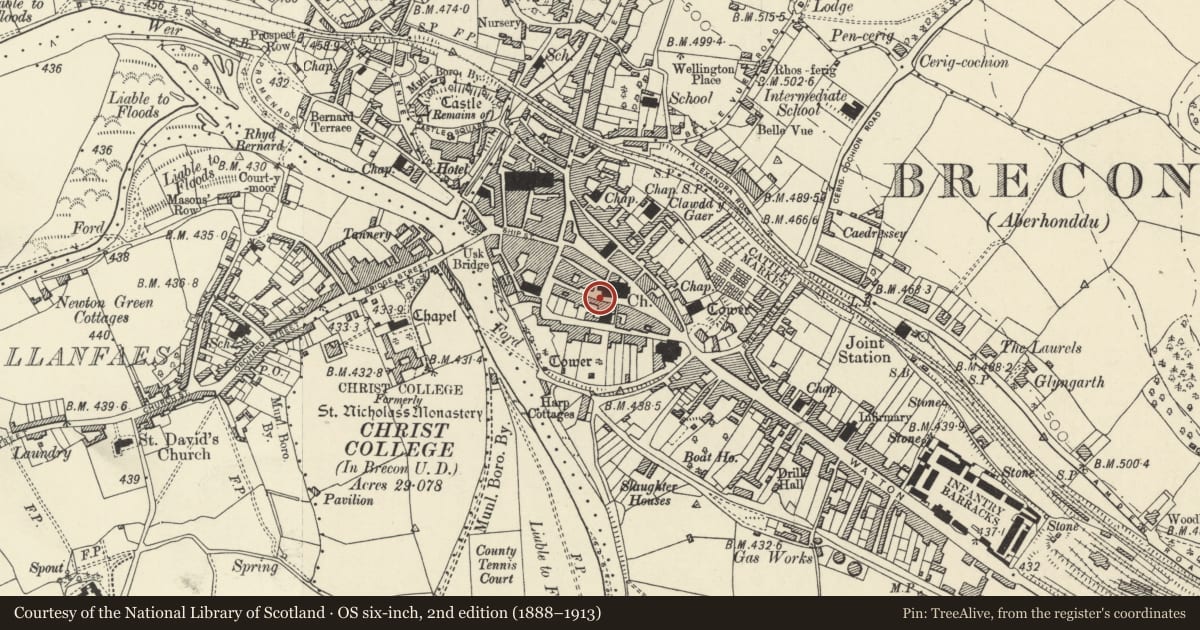 Ordnance Survey six-inch map, 2nd edition (1888–1913) covering the location of Pair of Telephone Call-boxes outside former yard of Old Post Office, Brecon, Powys, with a pin at the register's coordinates