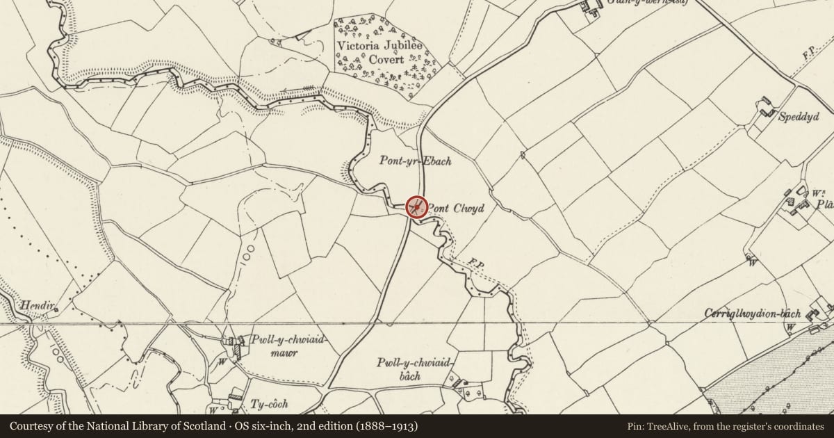 Ordnance Survey six-inch map, 2nd edition (1888–1913) covering the location of Pont Clwyd, Llandyrnog, Denbighshire, with a pin at the register's coordinates