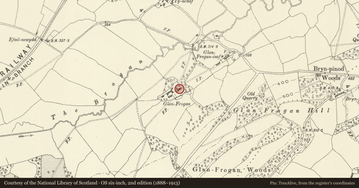 Ordnance Survey six-inch map, 2nd edition (1888–1913) covering the location of Glanbrogan Hall and Brogan-fach, Llanfechain, Powys, with a pin at the register's coordinates